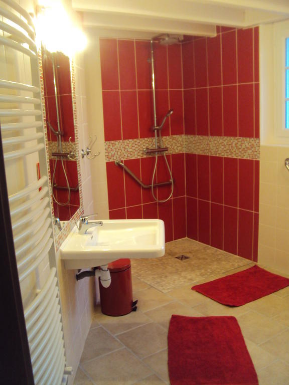 Le Saint Aubin- Maison D Hotes Dans Ce Monastere Du 16 Siecle Amfreville-la-Campagne Room photo