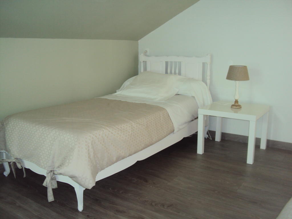 Le Saint Aubin- Maison D Hotes Dans Ce Monastere Du 16 Siecle Amfreville-la-Campagne Room photo